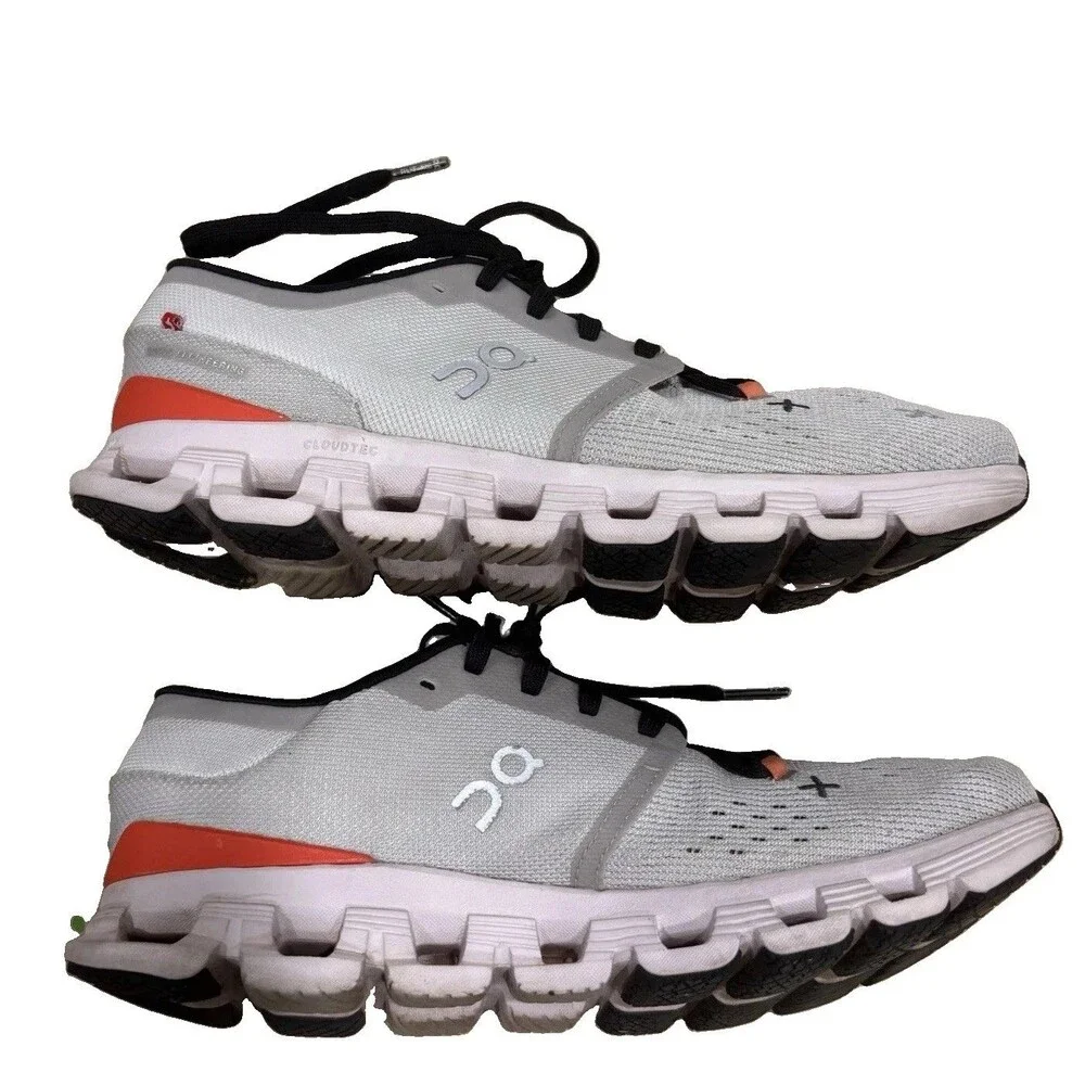 On Cloud X 4 Women’s 8.5 Silver Flame Running Training Shoes Sneakers EU 40